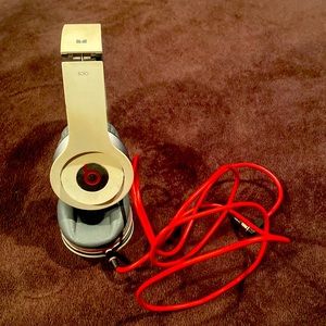 Beat solo headphones